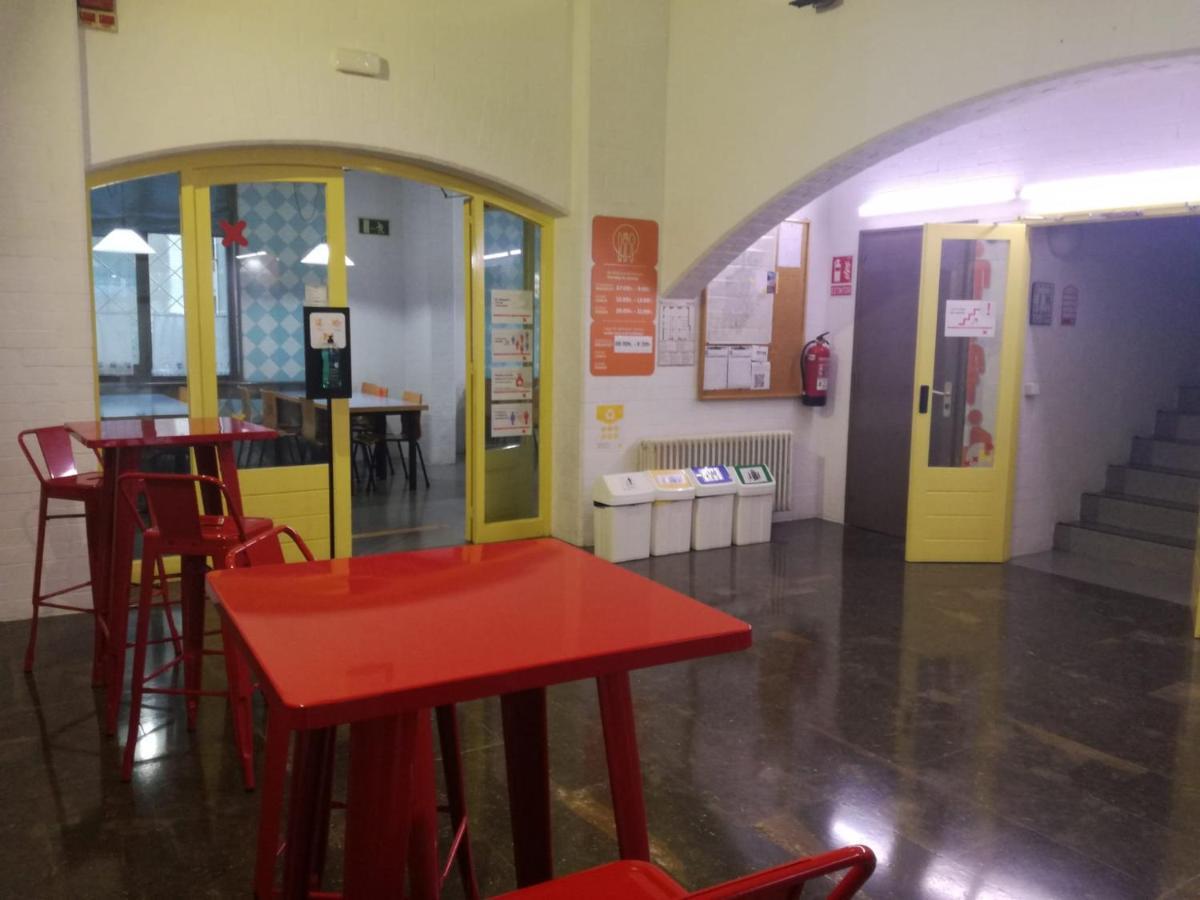 Alberg Girona Xanascat Bagian luar foto